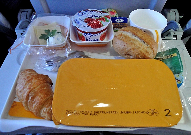 breakfast on the plane