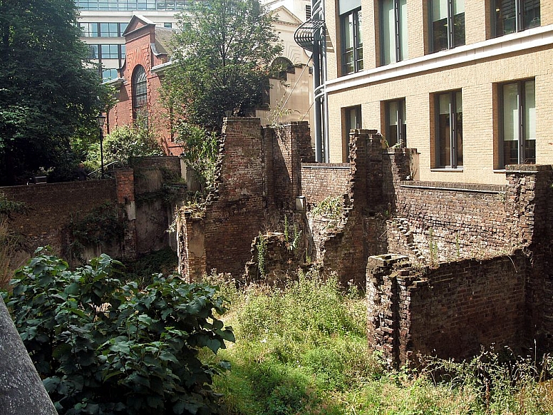 noble street fragment of london wall